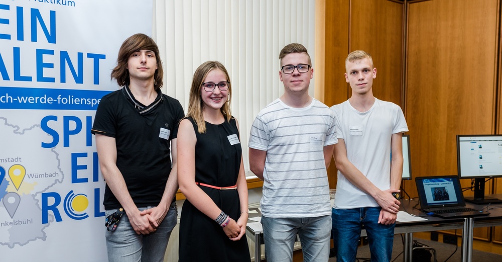 Digiscouts_Gruppenbild_Horn_und_Bauer_Offenblende_Svenja_Spitzer