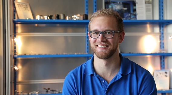 Mädchen in der technischen Ausbildung