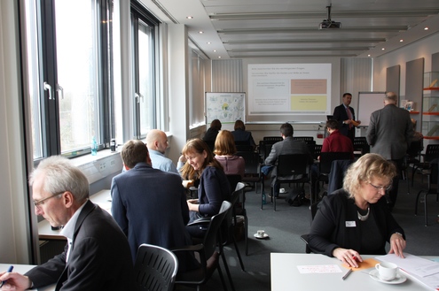Gruppenarbeit der Teilnehmenden